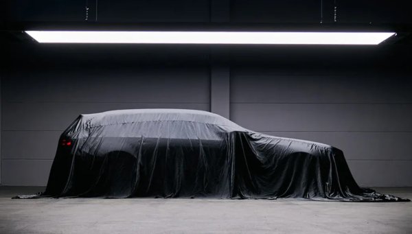 Екипът, ръководещ събитието Pebble Beach Concours, официално потвърди - суперкомбито, базирано на новия plug-in хибрид M5, ще направи официалния си дебют тук. Засега са изтекли само шпионски снимки и предположения за двигателя, но в Калифорния ще видим истината от баварците.
